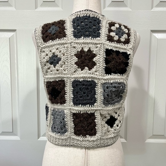 Granny Square Pullover Sleeveless Top Sweater Vest - Picture 4 of 10